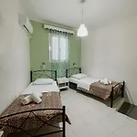 Thirasia 2* Fira (Santorini)