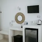 Ξενοδοχείο θηρασιά