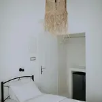 Thirasia 2* Fira (Santorini)