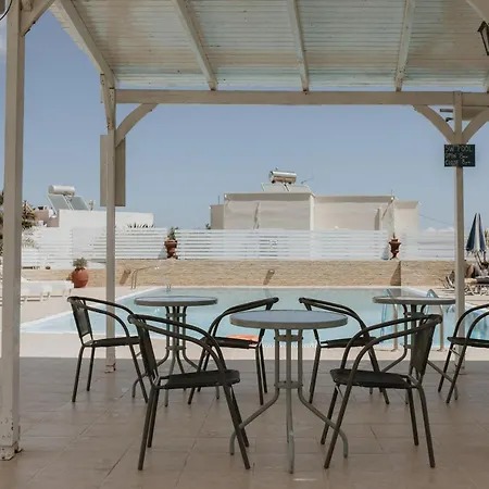 Thirasia Hotel 2*