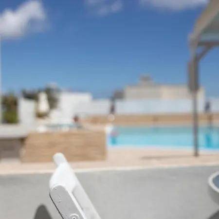 Thirasia Отель Тира