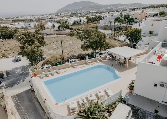 θηρασιά Ξενοδοχείο 2*