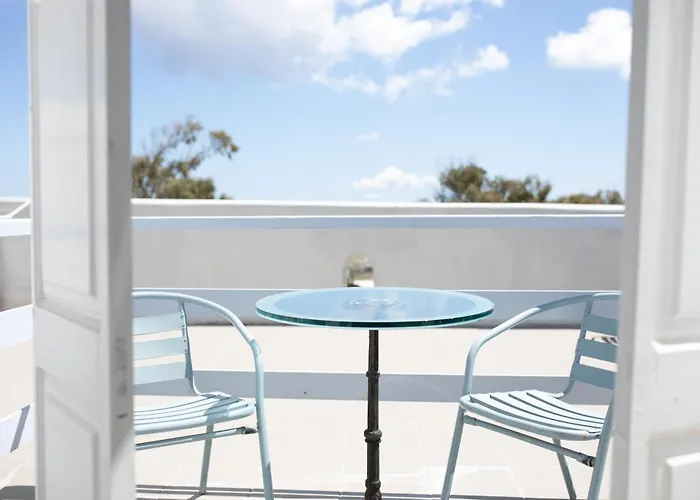 θηρασιά Φηρά