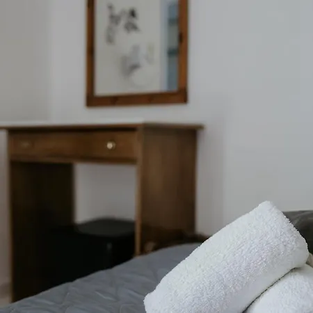 Thirasia Fira (Santorini)