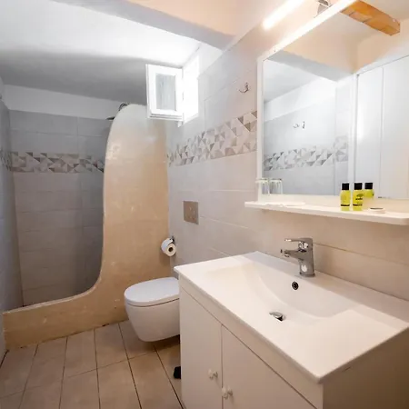 Hotel Thirasia Fira (Santorini)