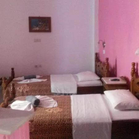 Thirasia Hotel Fira (Santorini)